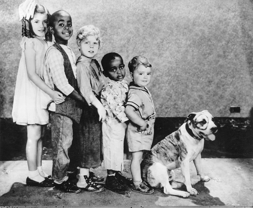 the little rascals in a line from tallest to shortest