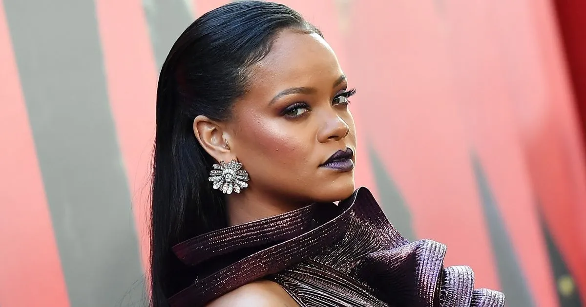 Rihanna attends the World Premiere of OCEANS 8 