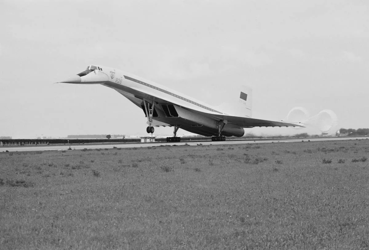 A Soviet Tupolev Tu-144 jet airliner demonstrates its braking parachutes at the Paris Air Show. 