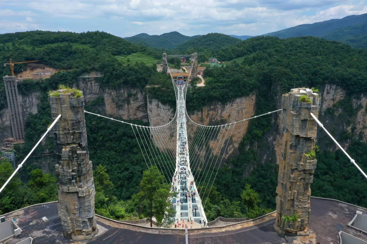 The world's highest pedestrian bridge in zhangjiajie,China