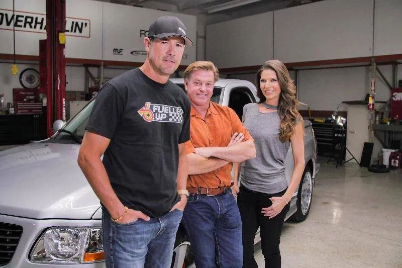 chip-foose-centro-e-os-colegas-de-overhaulin-que-estreia-nova-temporada-no-discovery-turbo-1603494284583_v2_1920x1280-82641